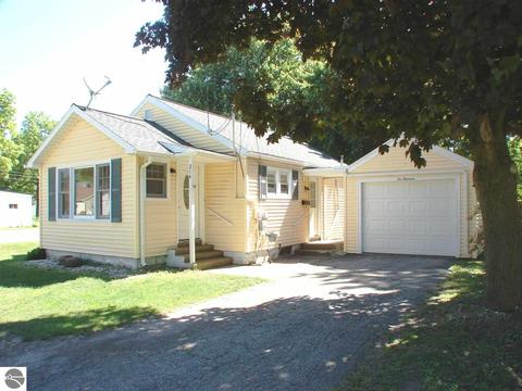 214 Union St, Ithaca, MI 48847 photo 1