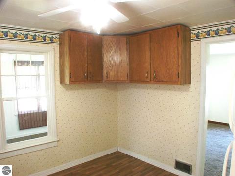 214 Union St, Ithaca, MI 48847 photo 7