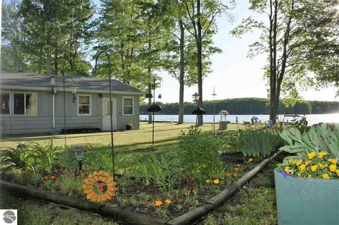5666 Pinecone Rd, Interlochen, MI 49643 photo 3