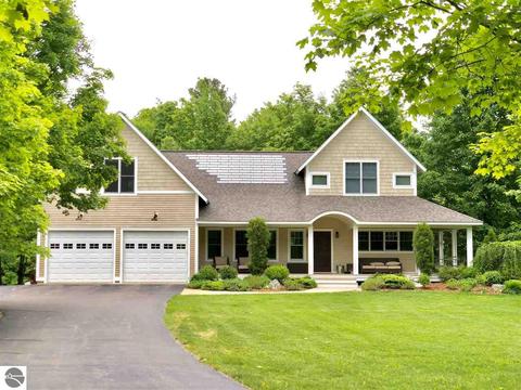 2463 E Meander Ln, Cedar, MI 49621 photo 1