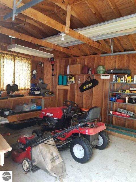 2903 Maple, Hale, MI 48739 photo 6