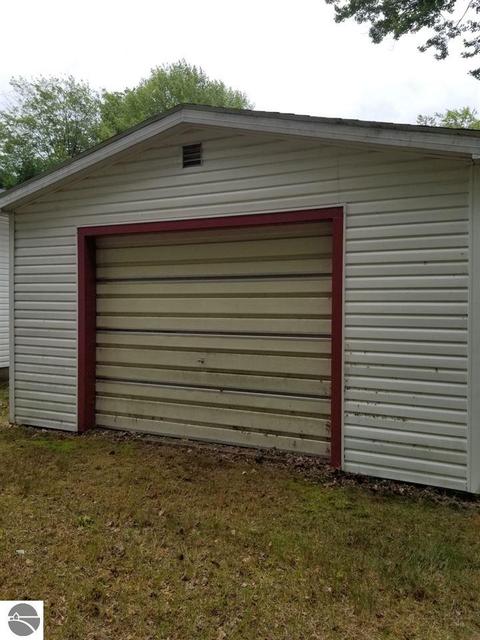 2903 Maple, Hale, MI 48739 photo 5