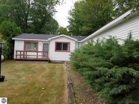 2903 Maple, Hale, MI 48739 photo 2