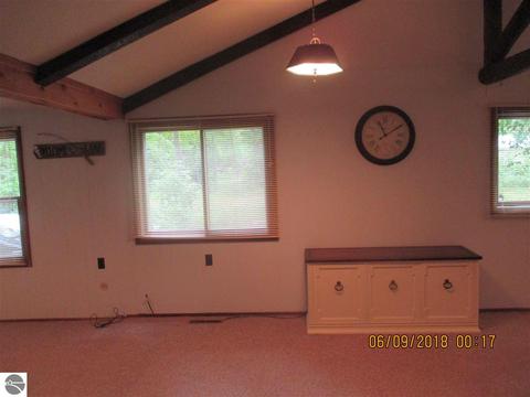 839 Shady Ln, Au Gres, MI 48703 photo 4