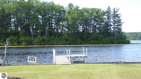 3801 Birch Dr, Lupton, MI 48635 photo 3