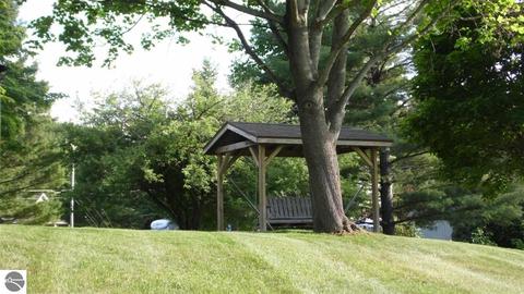 3801 Birch Dr, Lupton, MI 48635 photo 6