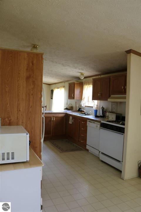 5431 W Jackson Rd, Elwell, MI 48832 photo 9