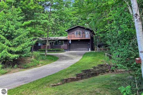 4702 Springbrook Dr, Williamsburg, MI 49690 photo 1