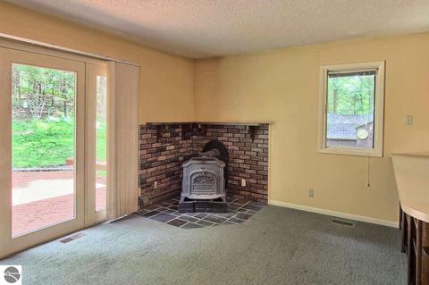 4702 Springbrook Dr, Williamsburg, MI 49690 photo 12