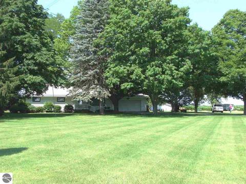 3244 S Bagley Rd, Ithaca, MI 48847 photo 32