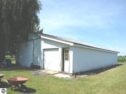 3244 S Bagley Rd, Ithaca, MI 48847 photo 24