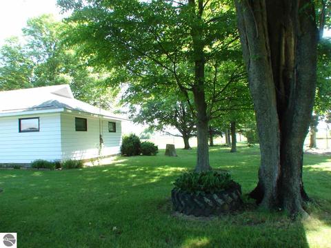 3244 S Bagley Rd, Ithaca, MI 48847 photo 23