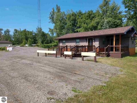 4490 E Huron Rd, Au Gres, MI 48703 photo 2