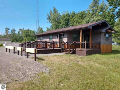 4490 E Huron Rd, Au Gres, MI 48703 photo 4