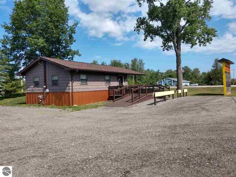 4490 E Huron Rd, Au Gres, MI 48703 photo 5