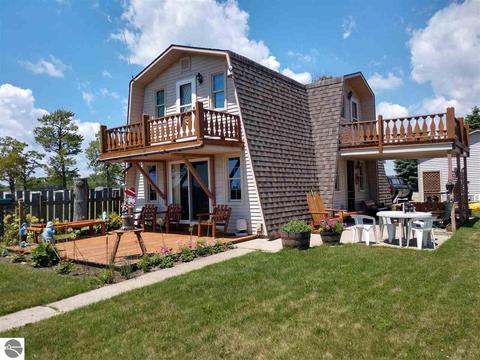 3736 E Michigan Ave, Au Gres, MI 48703 photo 2