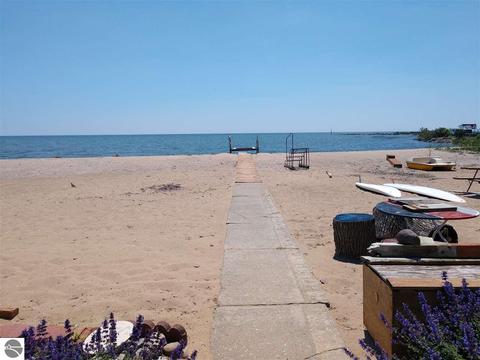 3736 E Michigan Ave, Au Gres, MI 48703 photo 5
