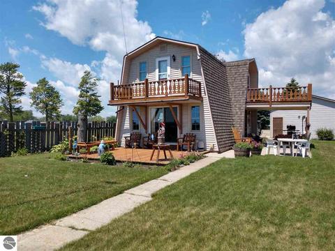 3736 E Michigan Ave, Au Gres, MI 48703 photo 1
