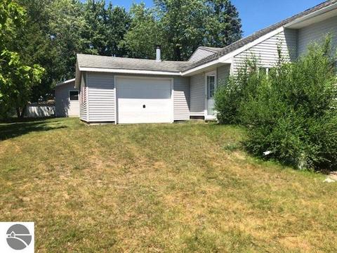 3701 Shore Dr, Weidman, MI 48893 photo 12