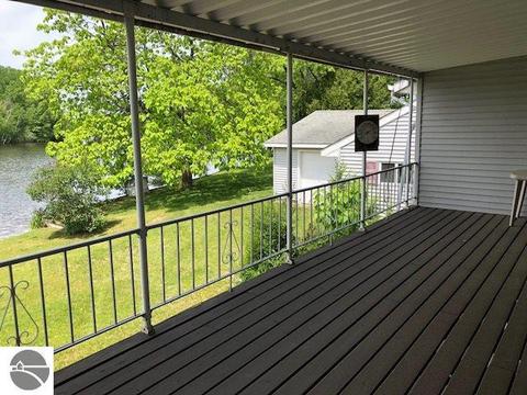 3701 Shore Dr, Weidman, MI 48893 photo 6