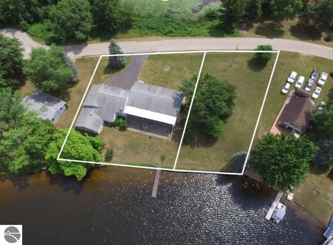 3701 Shore Dr, Weidman, MI 48893 photo 29