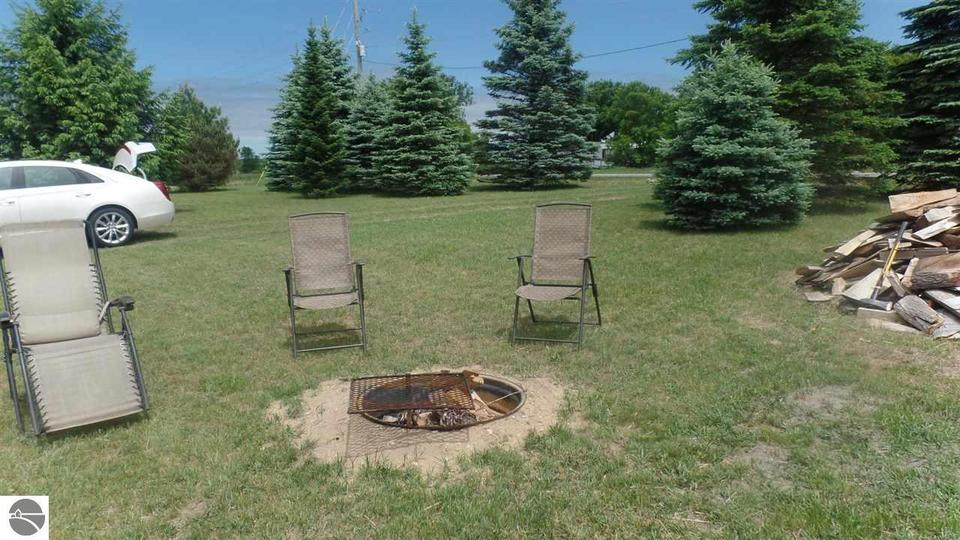  5742 S Coldwater Rd, Remus, MI 49340 photo 2