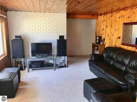 9144 S Nelson Rd, Cedar, MI 49621 photo 15