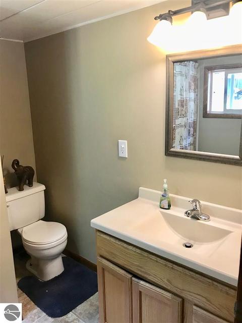 9144 S Nelson Rd, Cedar, MI 49621 photo 27