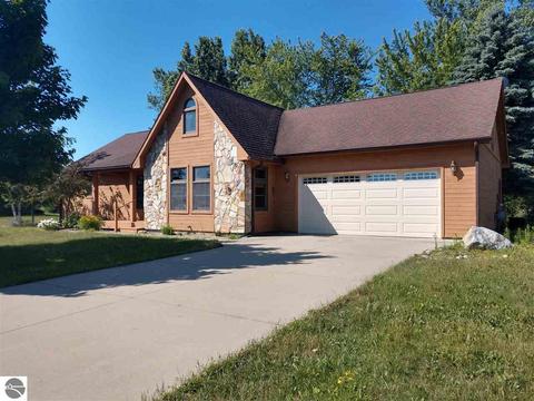 2968 Midshipman Dr, Au Gres, MI 48703 photo 1