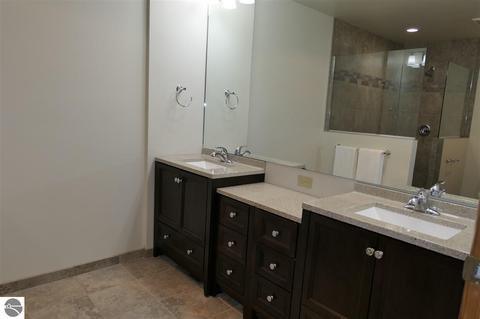 413 E Sixth St, Clare, MI 48617 photo 22