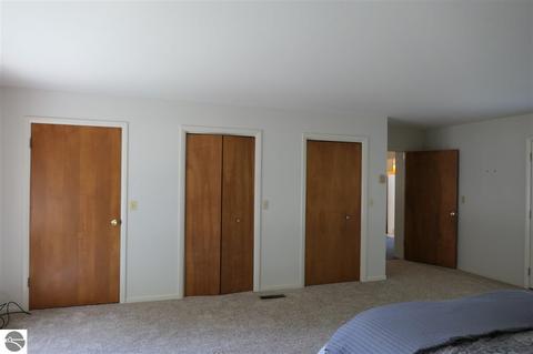 413 E Sixth St, Clare, MI 48617 photo 20