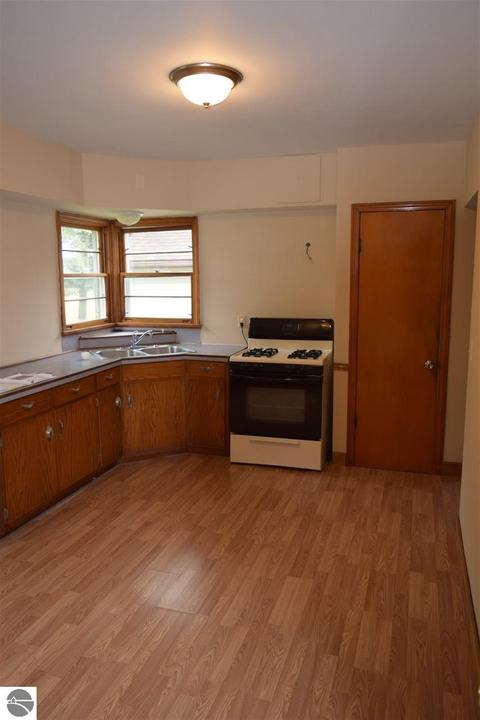 997 E Remus Rd, Mount Pleasant, MI 48858 photo 10