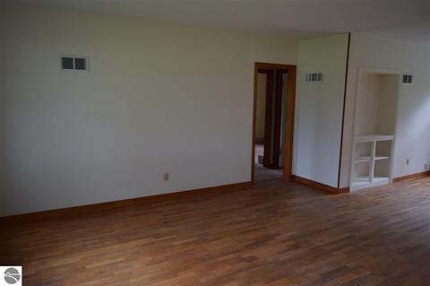 997 E Remus Rd, Mount Pleasant, MI 48858 photo 7