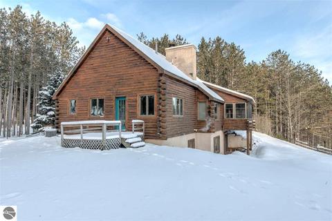 19351 Cinder Rd, Interlochen, MI 49643 photo 2