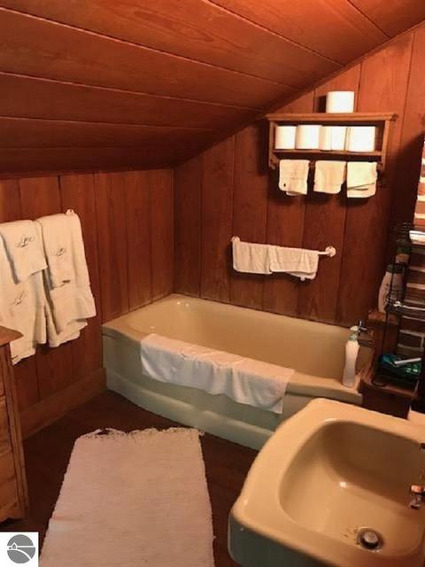 625 S Crescent Ave, Au Gres, MI 48703 photo 27