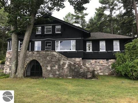 625 S Crescent Ave, Au Gres, MI 48703 photo 1