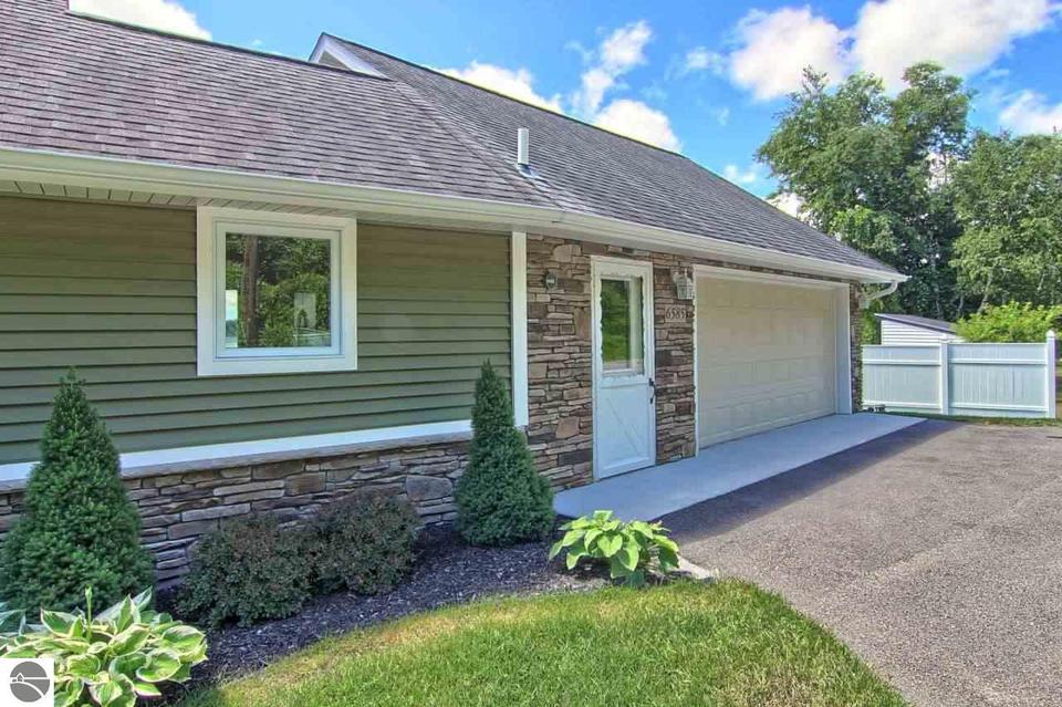  6585 Crystal Dr, Beulah, MI 49617 photo 13