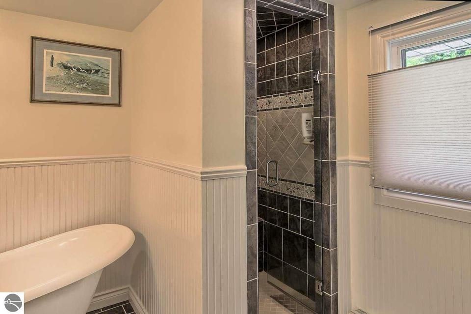  6585 Crystal Dr, Beulah, MI 49617 photo 31