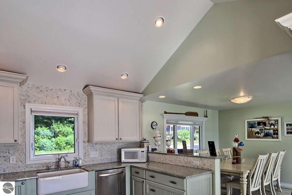  6585 Crystal Dr, Beulah, MI 49617 photo 22