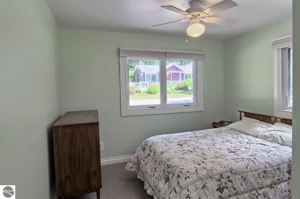  6585 Crystal Dr, Beulah, MI 49617 photo 27