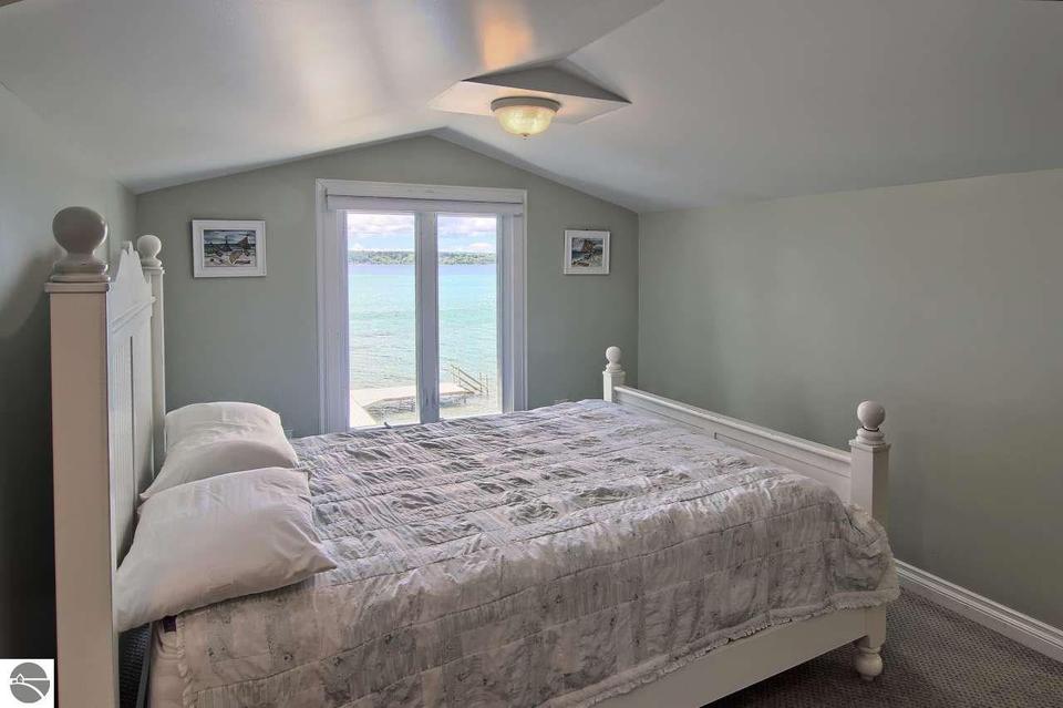  6585 Crystal Dr, Beulah, MI 49617 photo 34