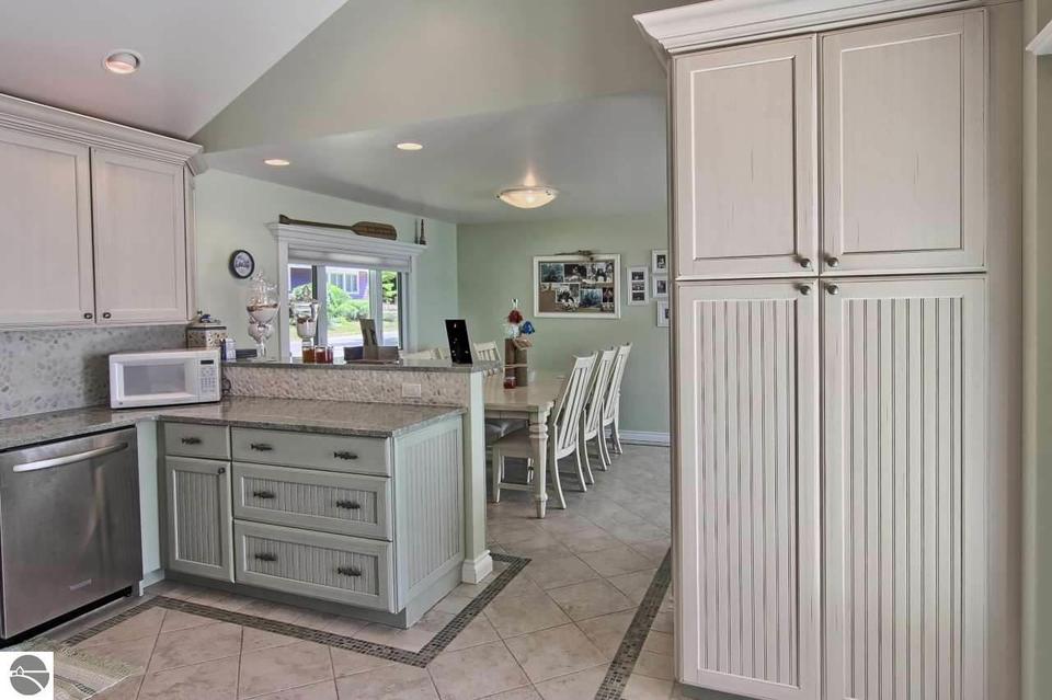  6585 Crystal Dr, Beulah, MI 49617 photo 21