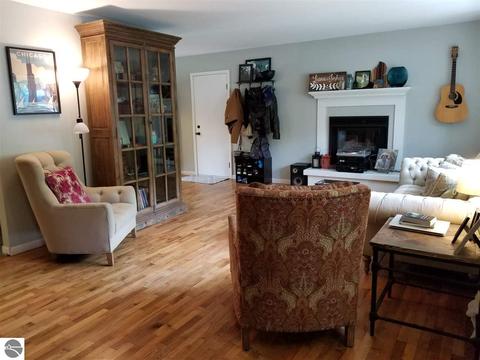 1908 E Front St, Traverse City, MI 49686 photo 7
