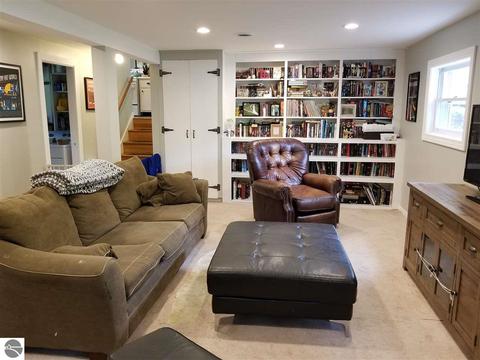 1908 E Front St, Traverse City, MI 49686 photo 18