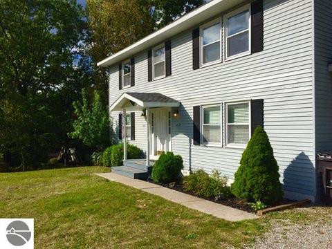 4419 Eagle Crest Dr, Williamsburg, MI 49690 photo 2