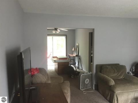 4419 Eagle Crest Dr, Williamsburg, MI 49690 photo 7