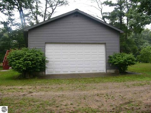 3382 Meadowbrook Dr, Harrison, MI 48625 photo 8