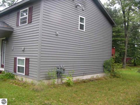 3382 Meadowbrook Dr, Harrison, MI 48625 photo 5