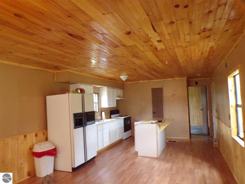 8850 E 10 12 Mile Rd, Manton, MI 49663 photo 5