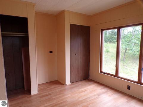 8850 E 10 12 Mile Rd, Manton, MI 49663 photo 9